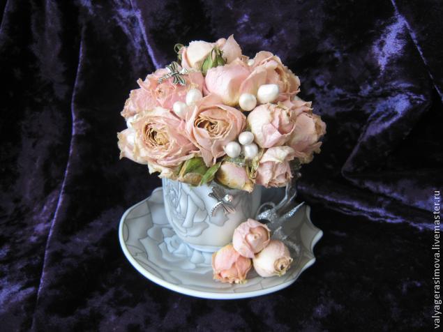 Букет из роз в кофейной чашке, или Как сделать милый сувенир, фото № 25