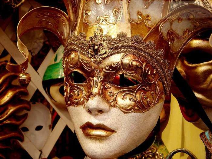 Необычные карнавальные маски с осенней тематикой, фото № 2
