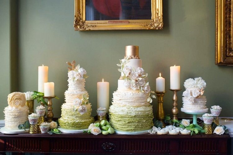 Свадебные торты с кремовыми рюшами