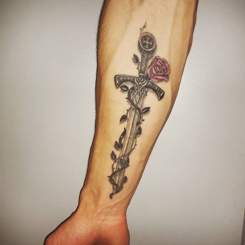 Фото Татуировки Меча с Цветком